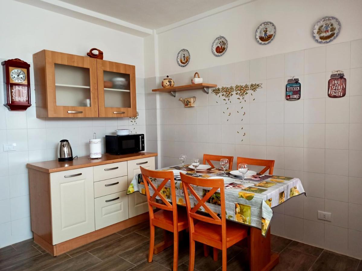 Appartamento Giotto - Free Parking Ливорно Экстерьер фото